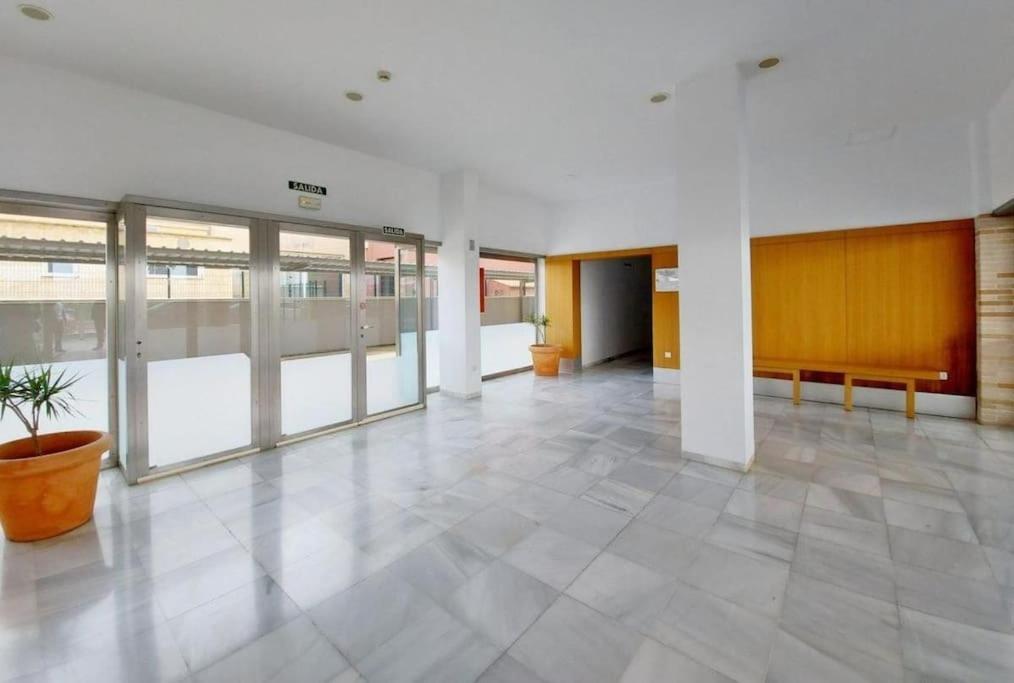 Piso A Dos Calles De La Playa เอลปูแอร์โต เด ซานตามาริอา ภายนอก รูปภาพ