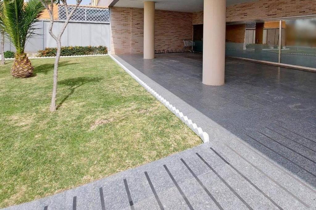 Piso A Dos Calles De La Playa เอลปูแอร์โต เด ซานตามาริอา ภายนอก รูปภาพ